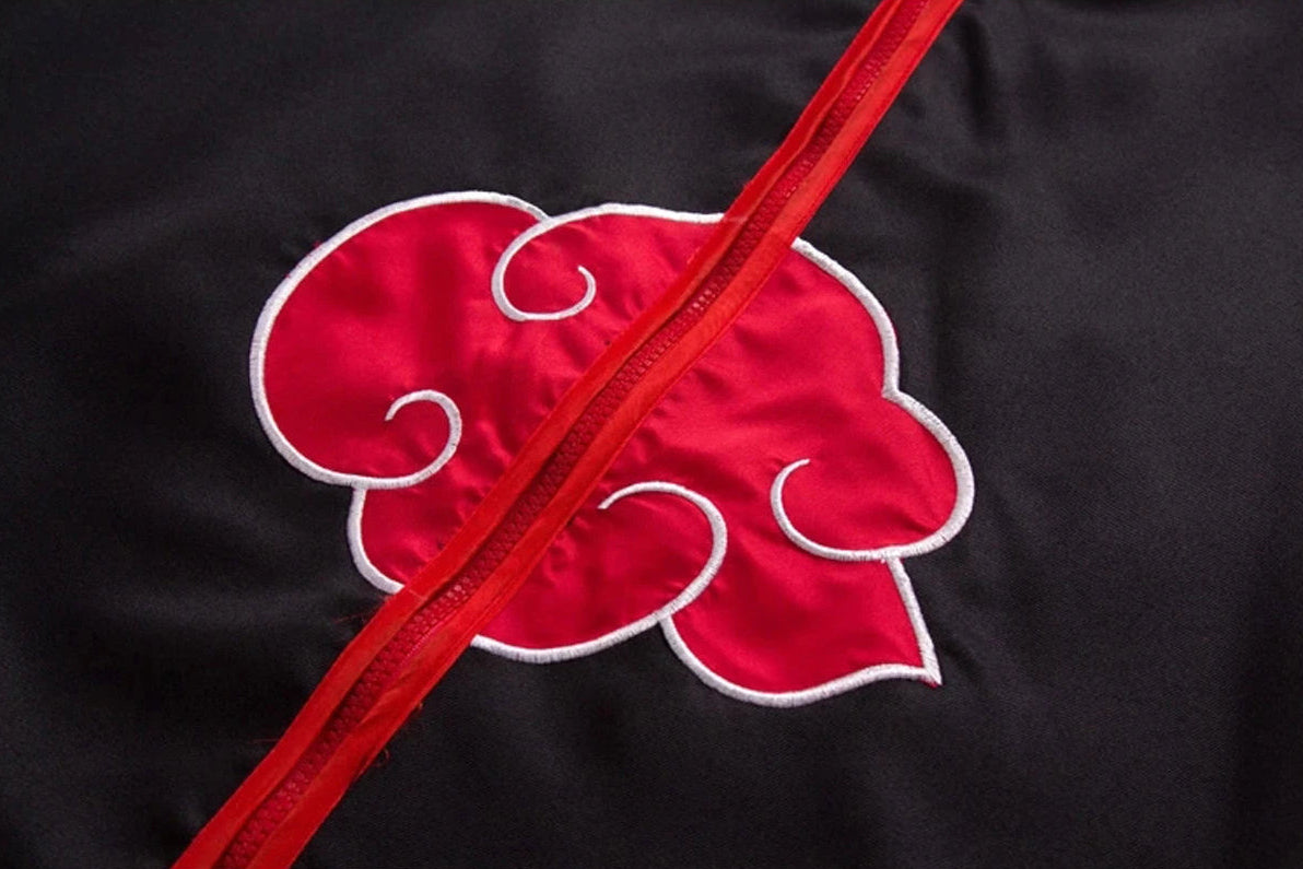 Official Akatsuki Uchiha Itachi Cosplay Cloak – Unisex Black Robe with Red Clouds & Accessories