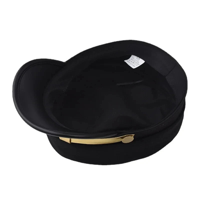 Anime JoJo's Bizarre Adventure Kujo Jotaro Cosplay Cap – Unisex Adult Flat Top Hat with Metal Badge - Maarufu