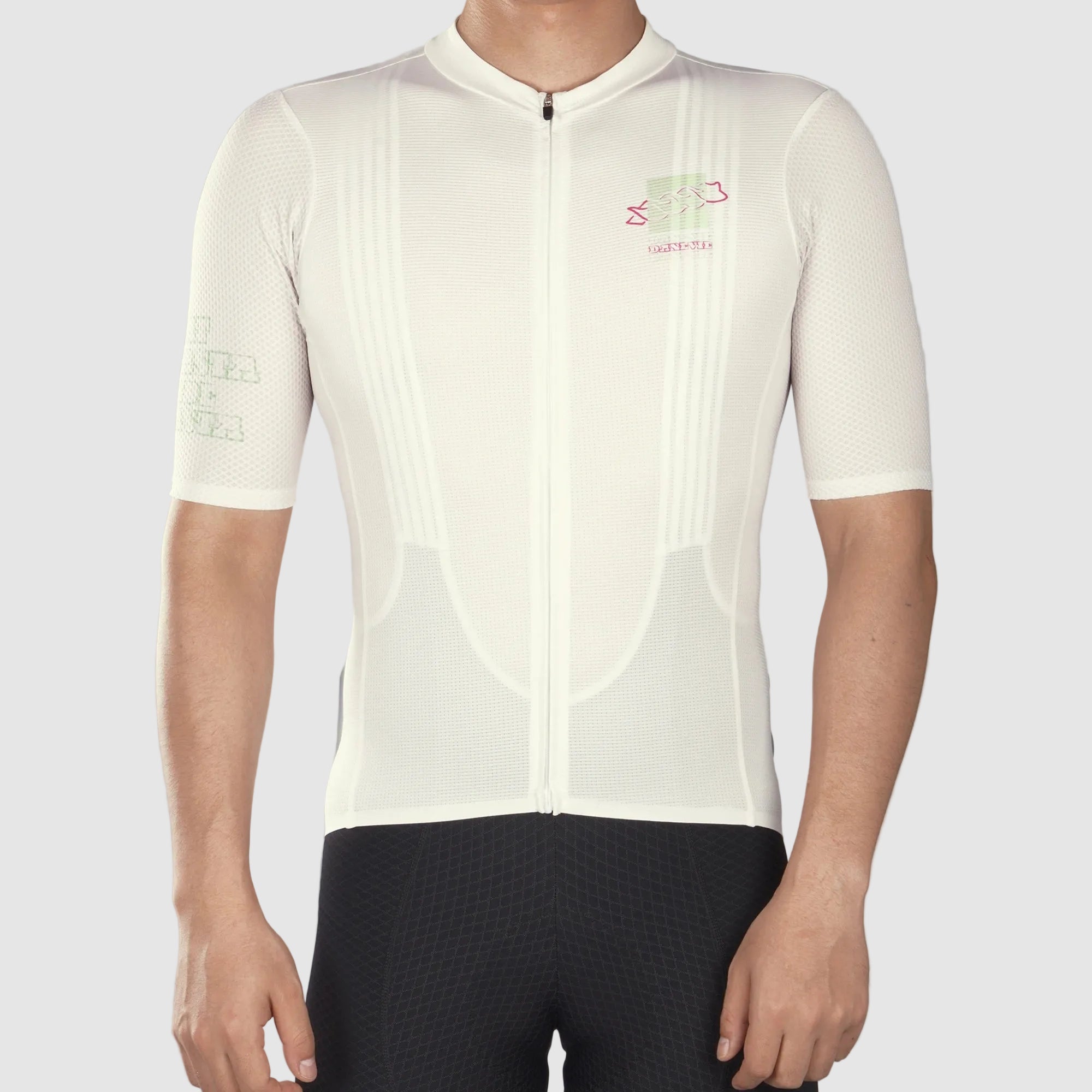 White cycling jersey with black pants on a gray background, featuring the Darevie brand.